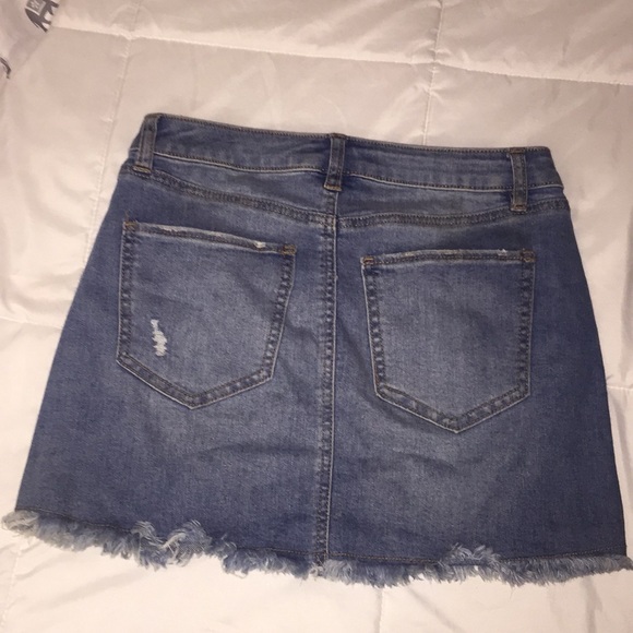 Denim ripped skirt 🥰 - Picture 2 of 4